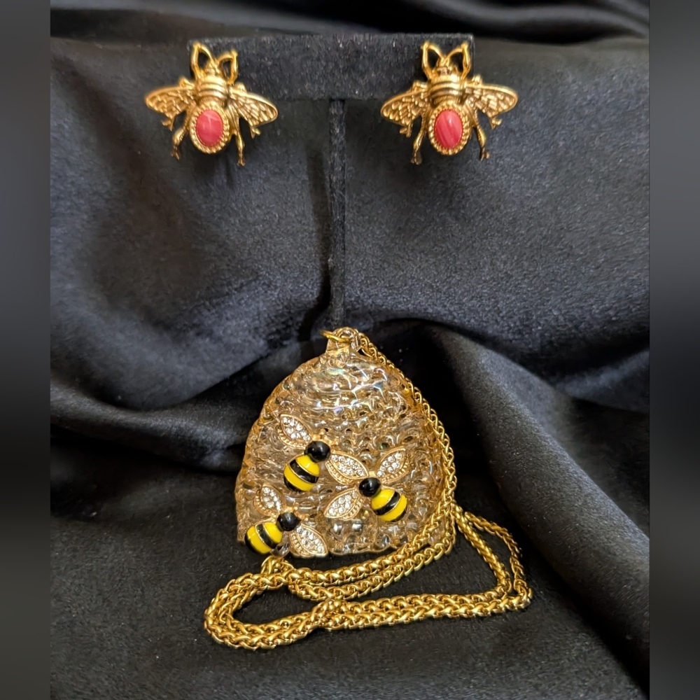 #8. Paris Expo Bee Earrings and Beehive Pendant
